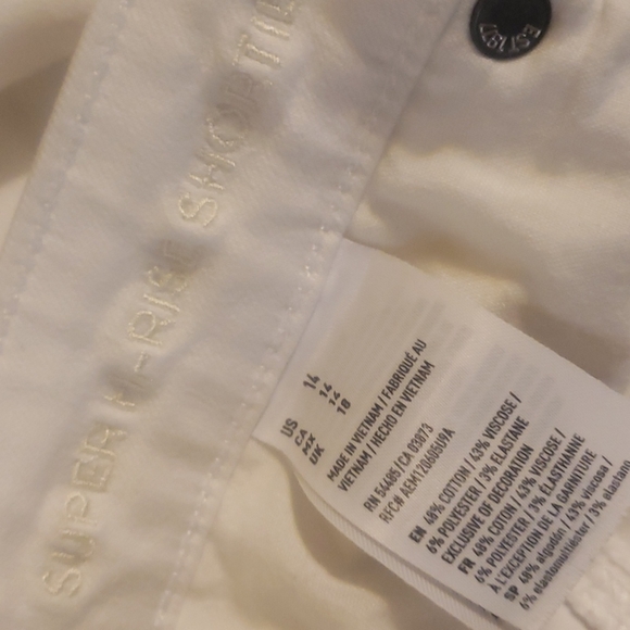 EUC American Eagle Shorts - Picture 5 of 5